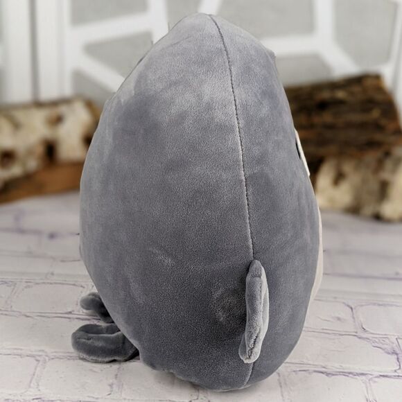 Matt the Manatee 8" Squishmallow - Picture 2 of 9